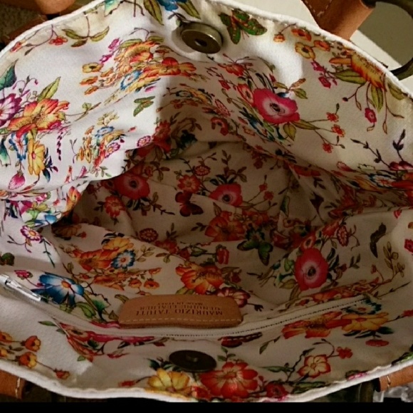 * Sold *Maurizio Tahiti Classic white Handbag - Picture 5 of 5